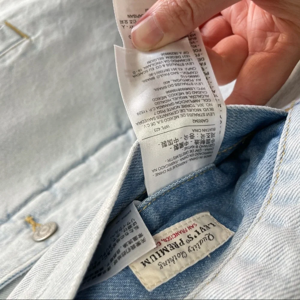 NWT Levi’s Reversible Faux Sherpa Denim Trucker Coat Size Medium - Picture 7 of 12